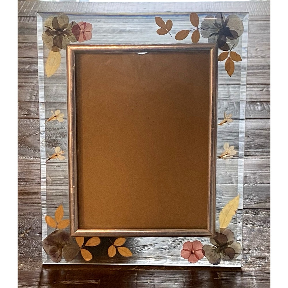 Beautiful Pressed Flower Picture Frame Boho Cottage Core  5"x7" Photo Size